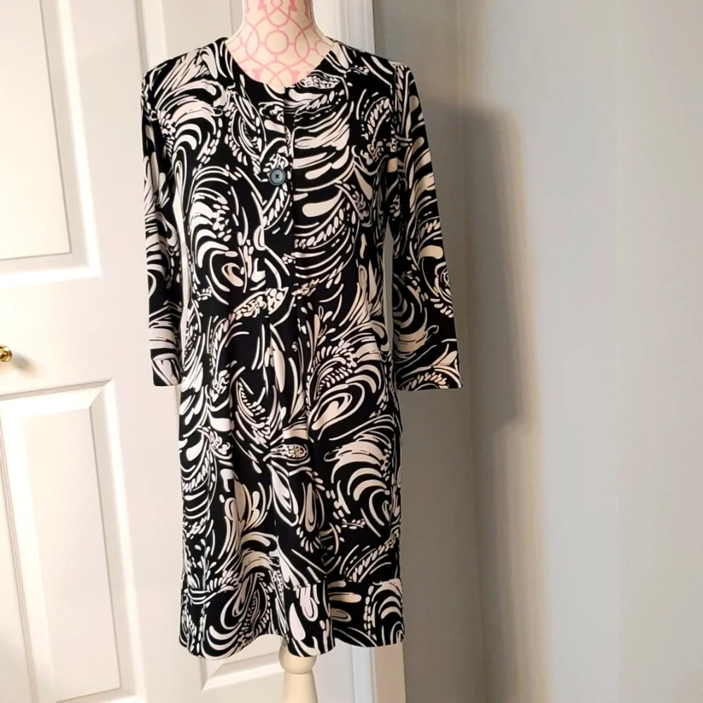 Chico's size XS black and white dress three quarter sleeves